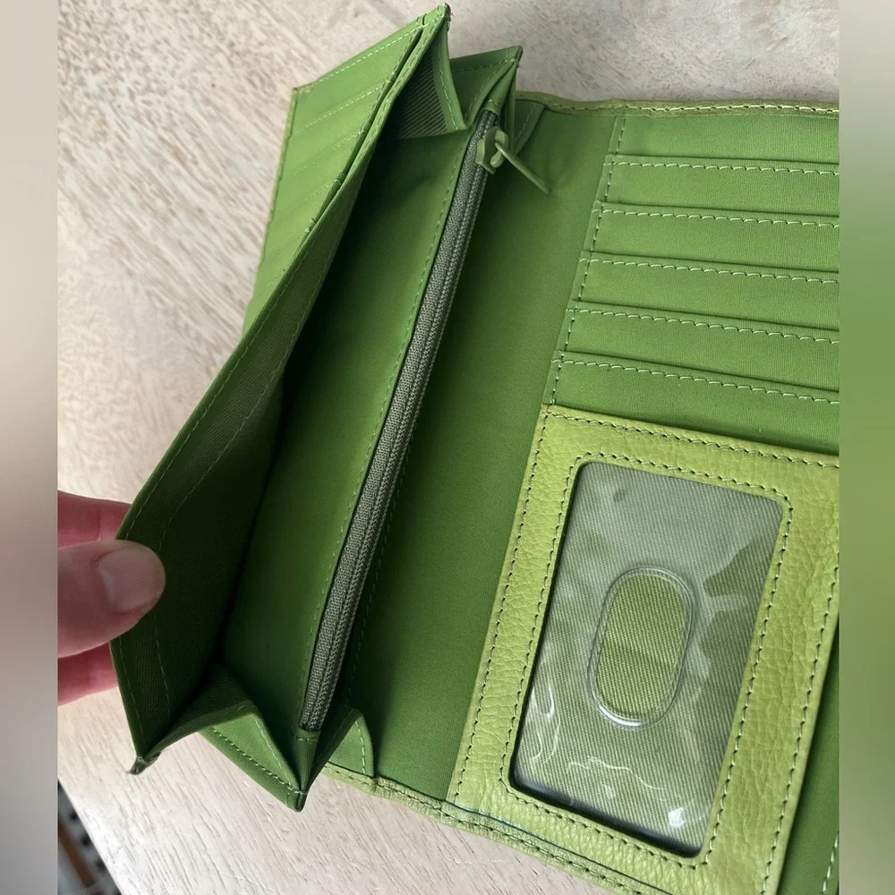 Fossil quality wallet